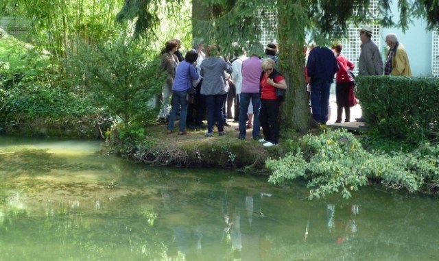 Départ de la visite à la source Emma.